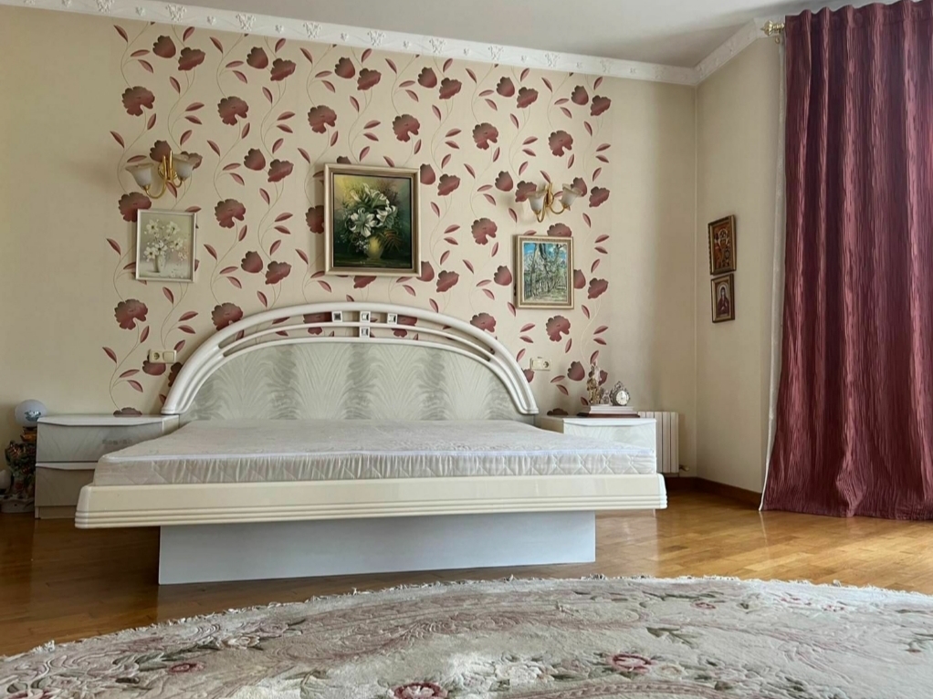 Оренда будинку 360 м², Куприна вул., 30