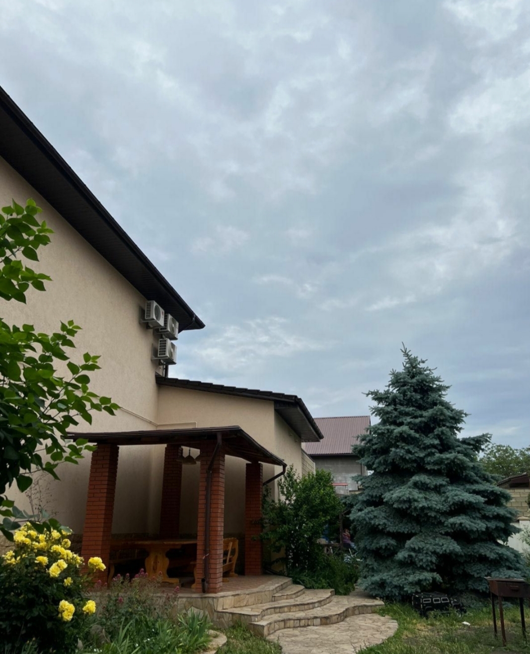 Оренда будинку 360 м², Куприна вул., 30