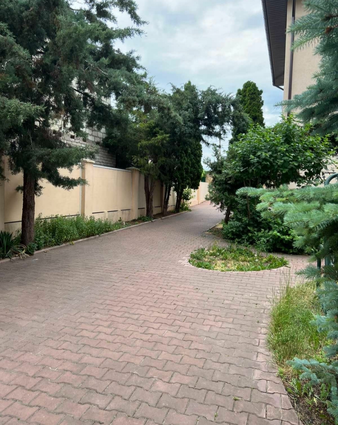 Оренда будинку 360 м², Куприна вул., 30