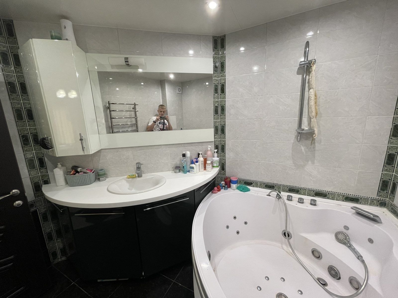 Аренда 3-комнатной квартиры 70 м², Набережная Победы ул.