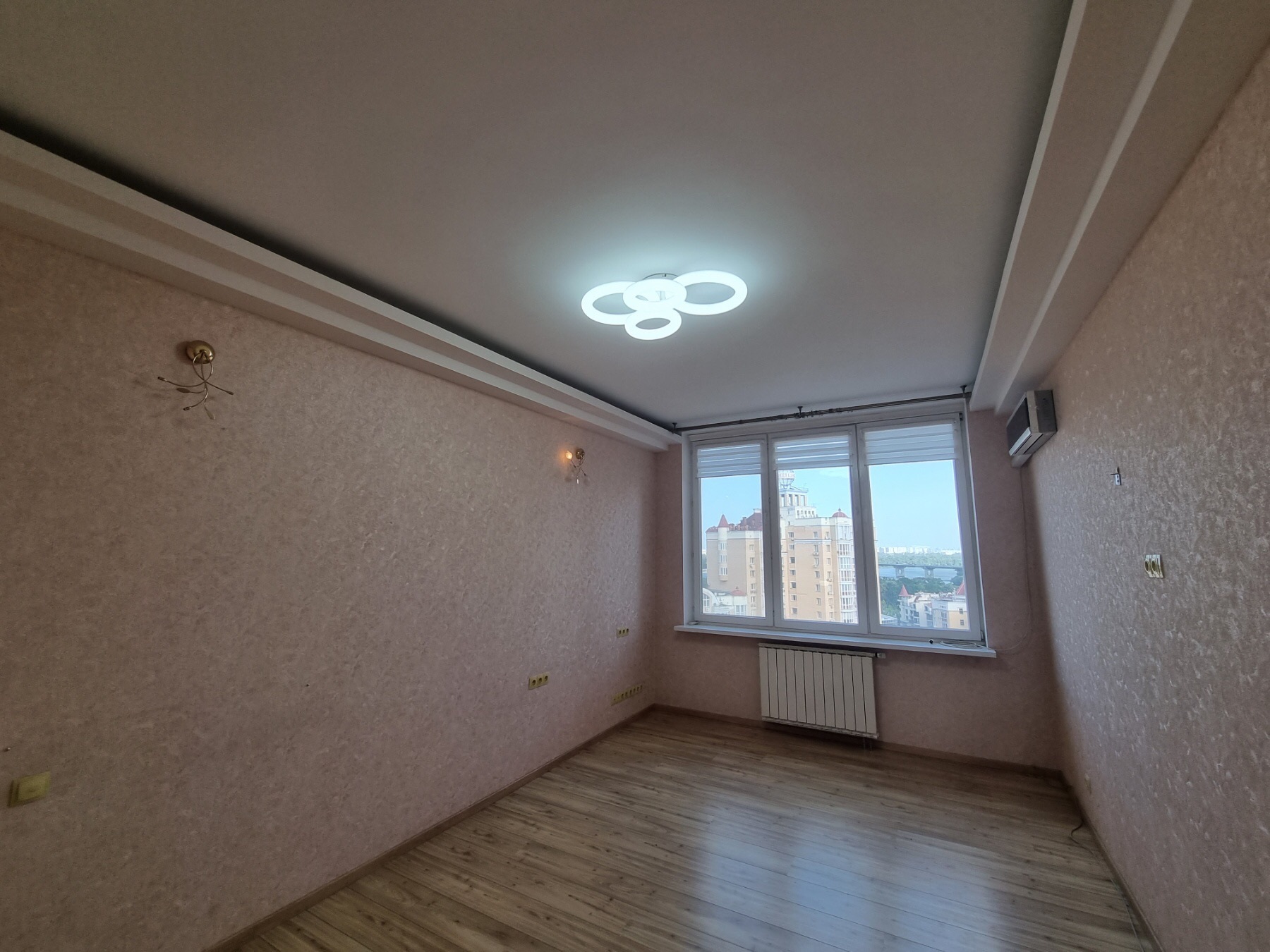 Аренда 4-комнатной квартиры 150 м², Героев Сталинграда просп., 6 К8