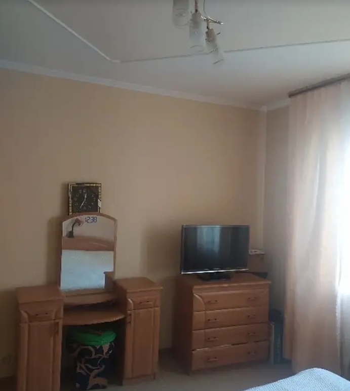 Продажа 3-комнатной квартиры 70 м², Смелянская ул., 128