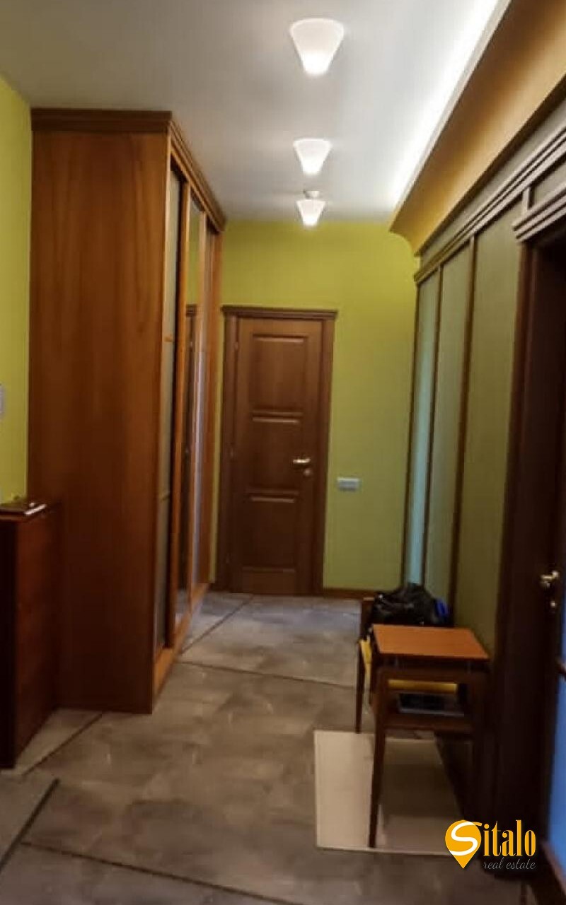 Продаж 2-кімнатної квартири 89 м², Звіринецька вул., 59