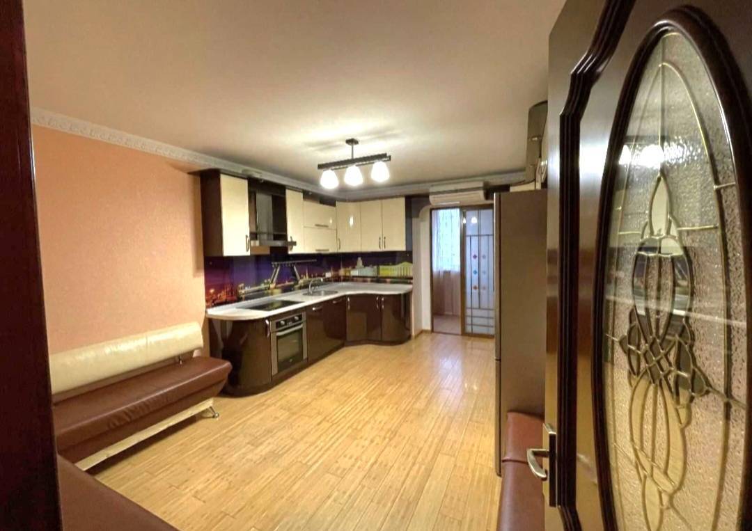 Продаж 3-кімнатної квартири 103 м², Маршала Говорова вул.