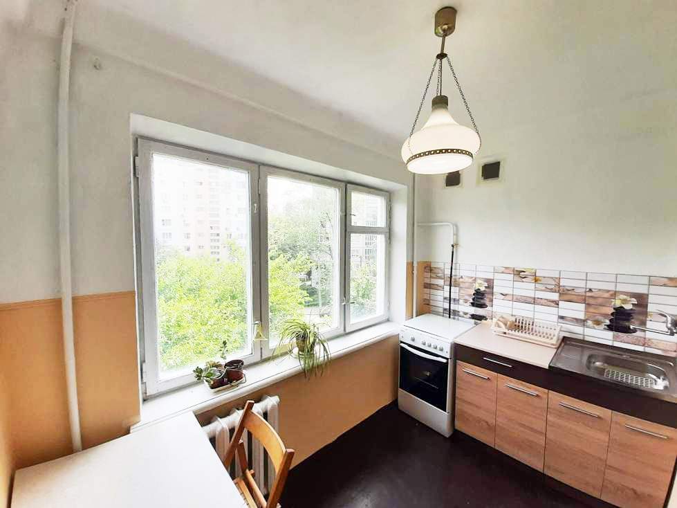 Продаж 1-кімнатної квартири 30 м², Анатолія Солов'яненко вул., 13