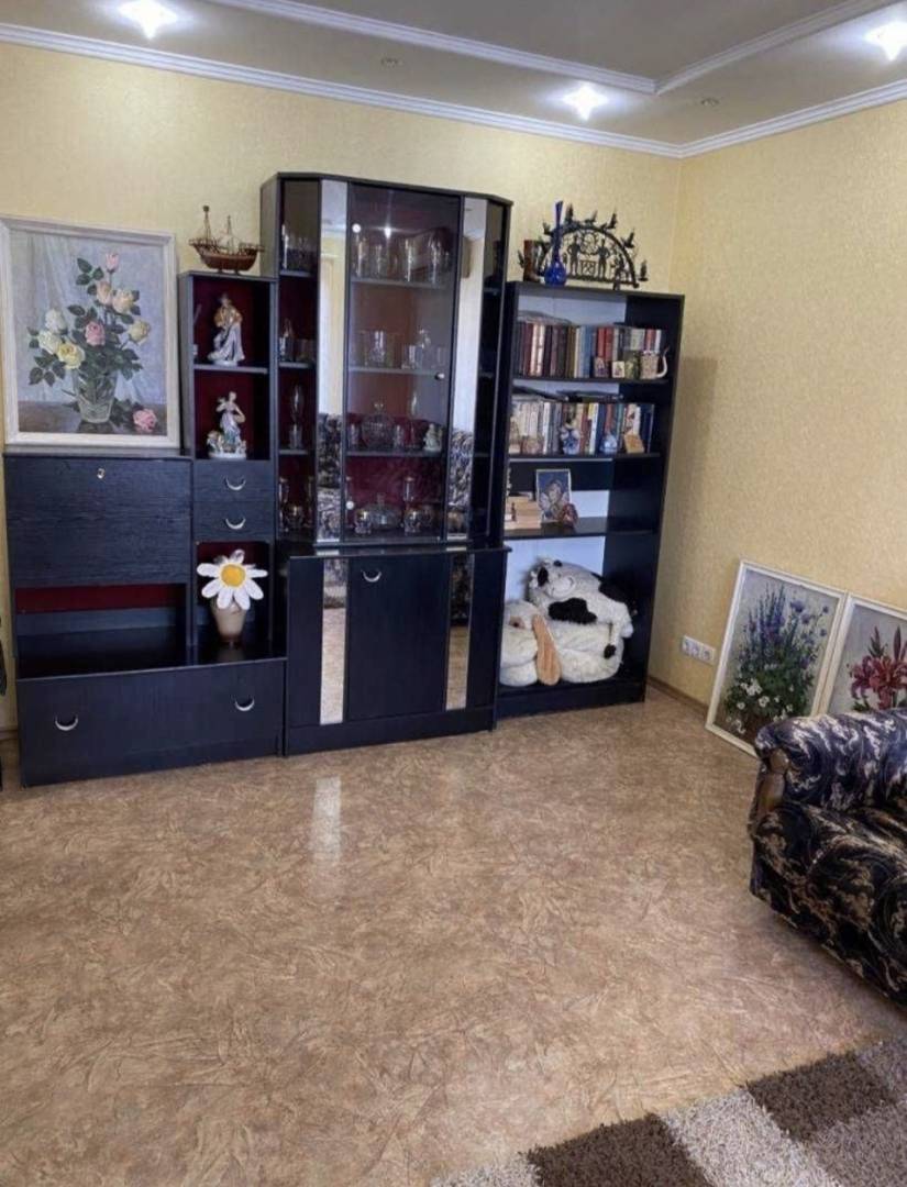 Продаж 3-кімнатної квартири 71 м², Академіка Заболотного вул.