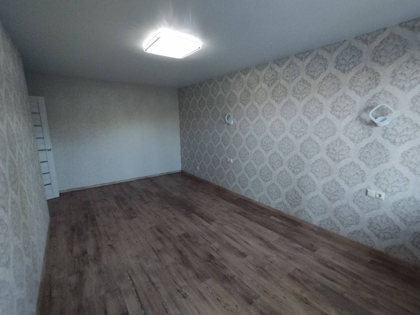 Продаж 2-кімнатної квартири 46 м², Інглезі вул.