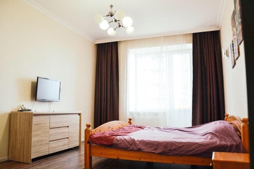 Оренда 1-кімнатної квартири 42 м², Гайдамацька вул.