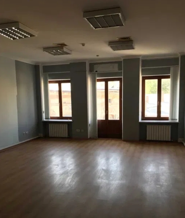 Аренда офиса 422 м², Приморский бул.