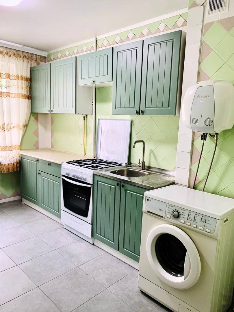 Продаж 3-кімнатної квартири 70 м², Ільфа і Петрова вул.