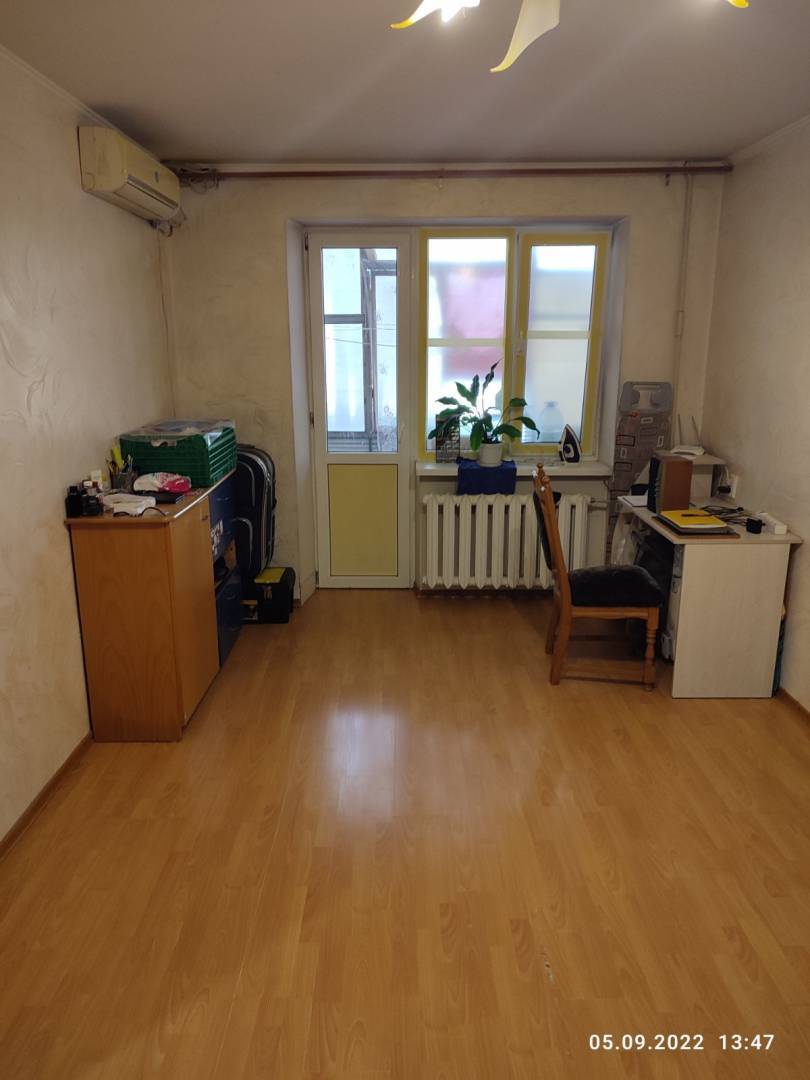 Продаж 1-кімнатної квартири 32 м², Петрова Генерала вул.