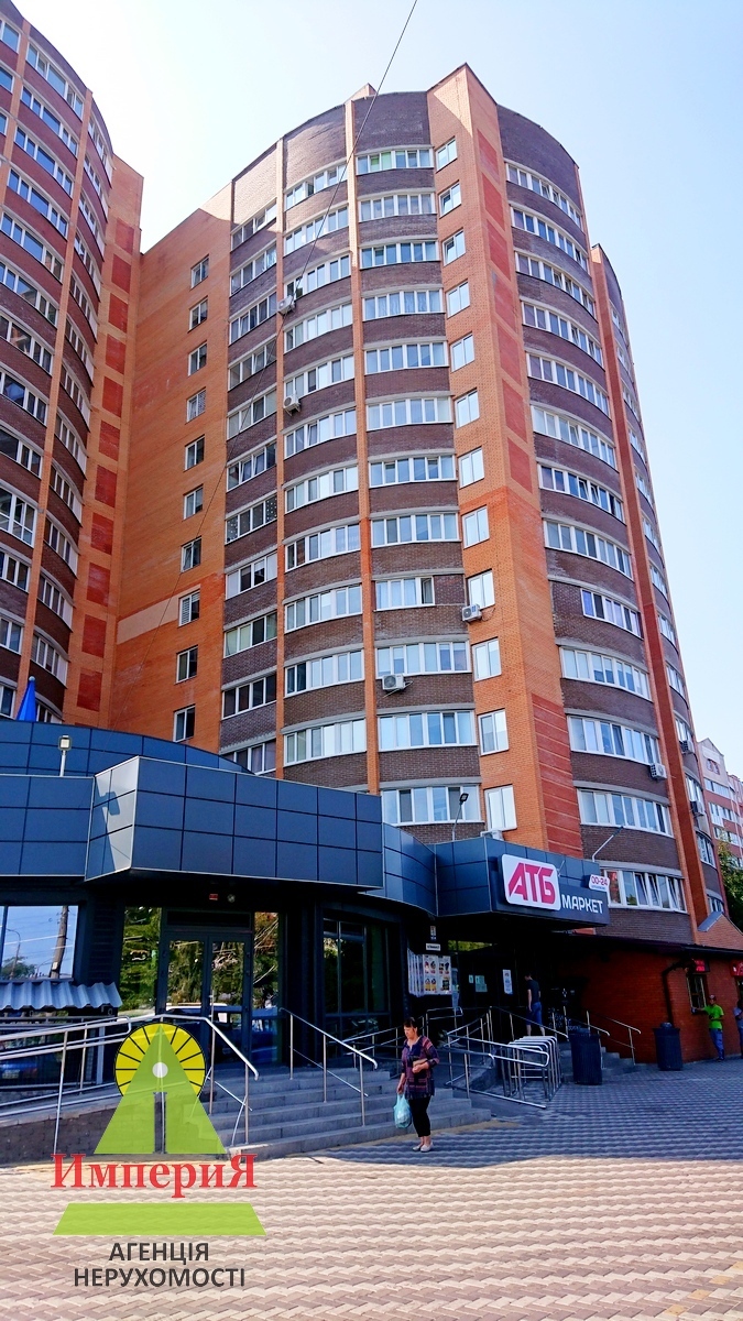 Продажа торгового помещения 200 м², Леваневского ул.