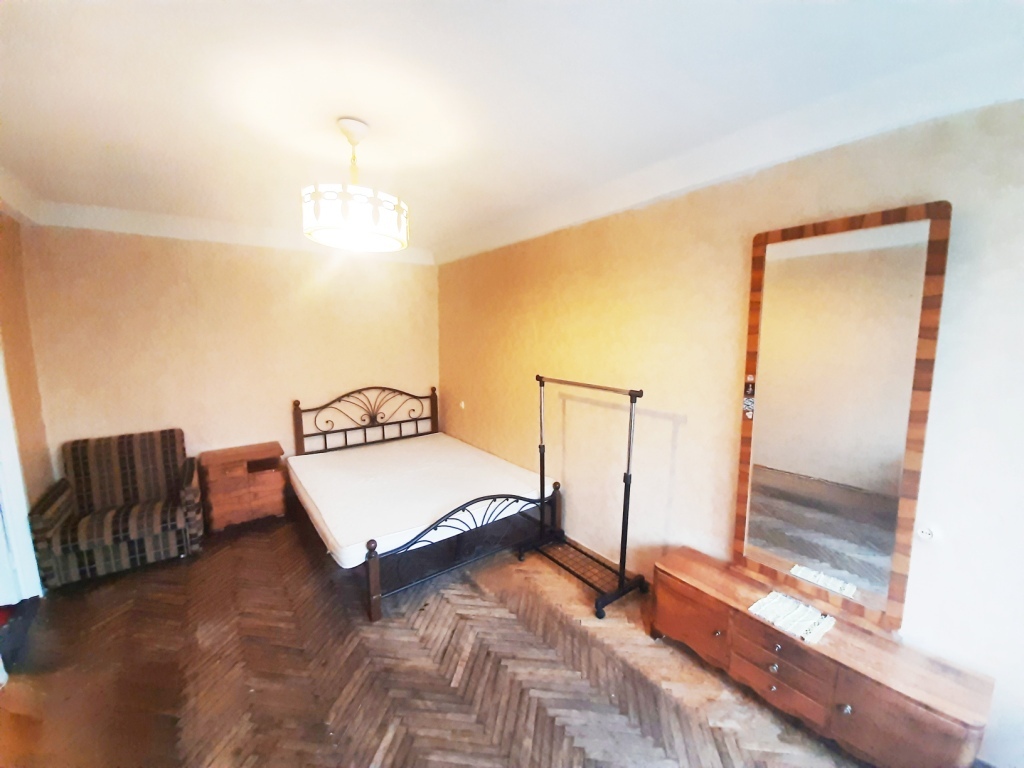Продаж 1-кімнатної квартири 30 м², Анатолія Солов'яненко вул., 13