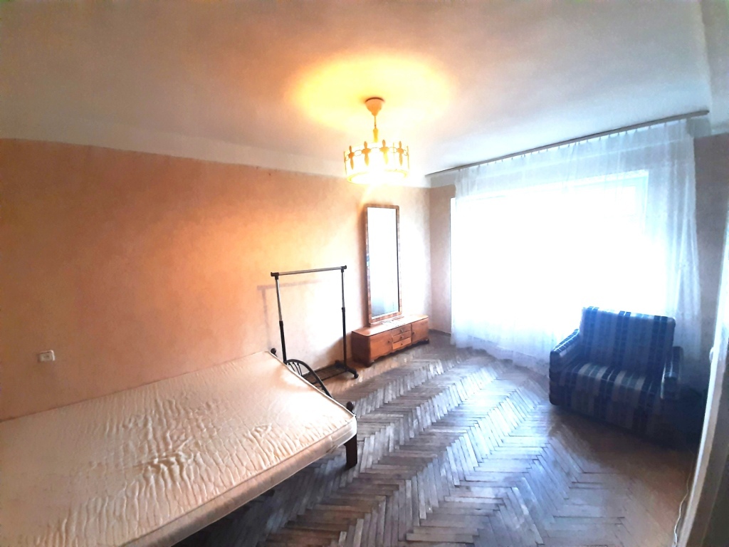 Продаж 1-кімнатної квартири 30 м², Анатолія Солов'яненко вул., 13