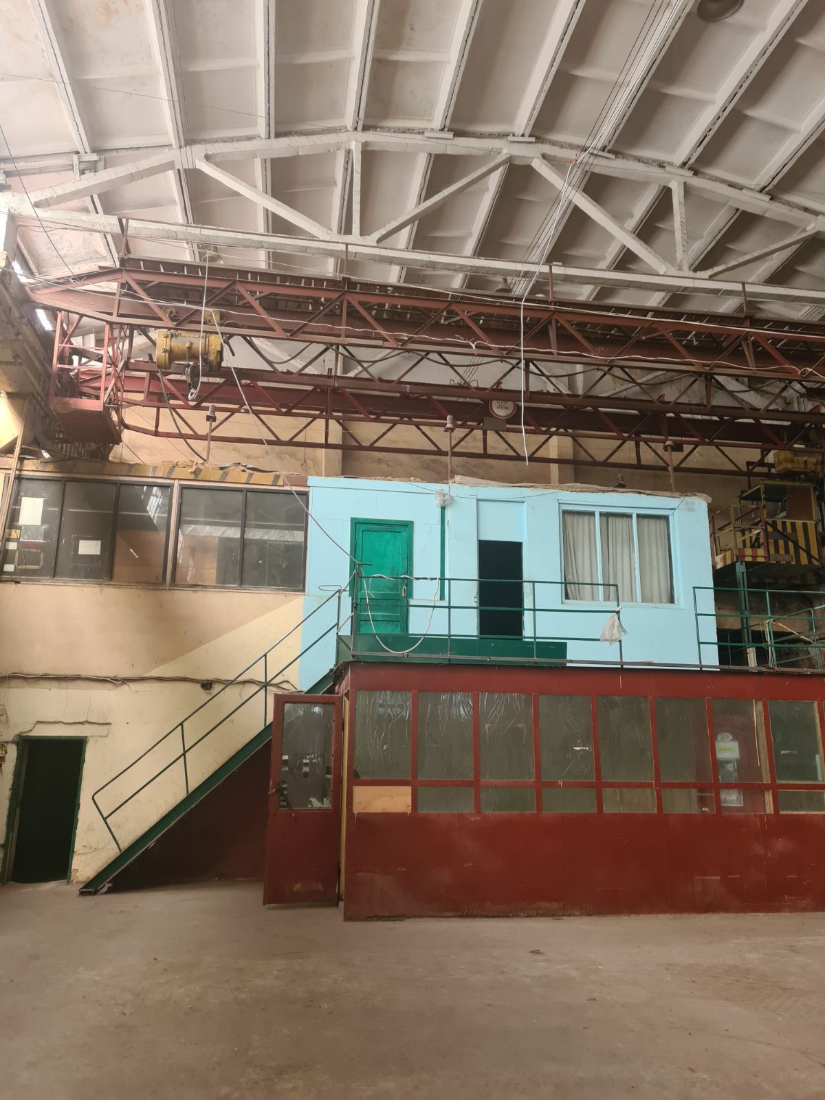Аренда помещения свободного назначения 1300 м², Комитетская ул.