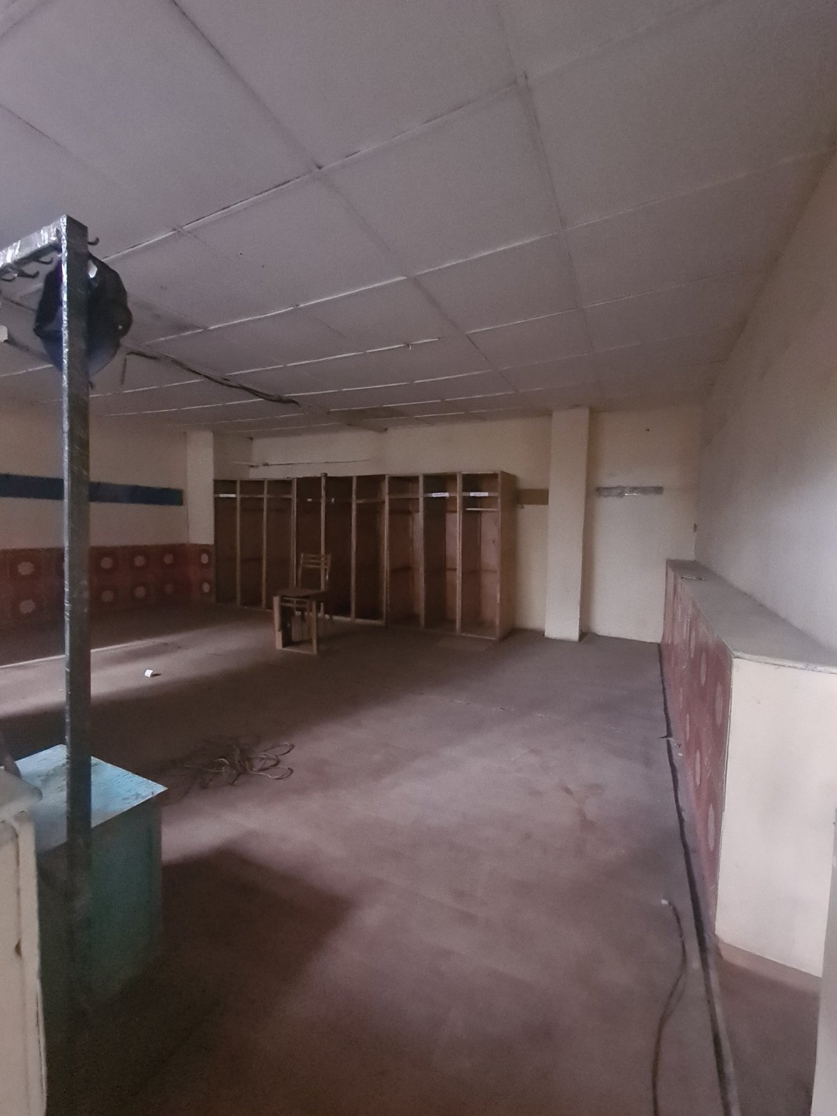 Аренда помещения свободного назначения 1300 м², Комитетская ул.