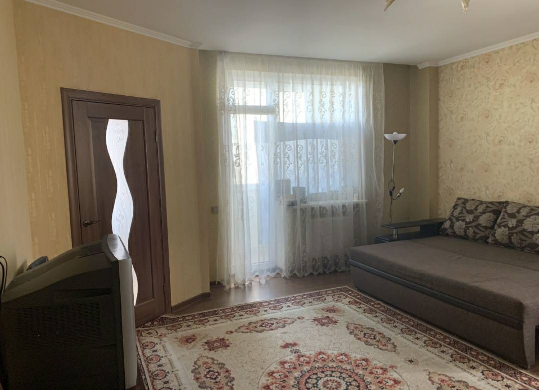 Продажа 1-комнатной квартиры 46 м², Генерала Бочарова ул.