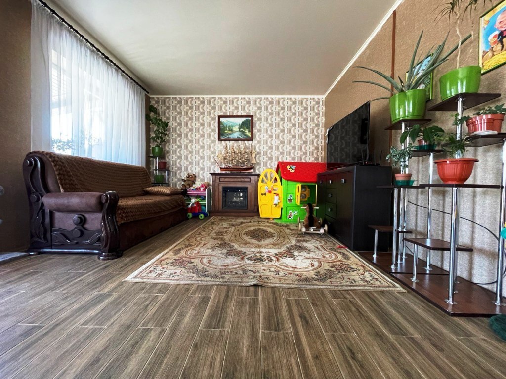 Продаж будинку 170 м²