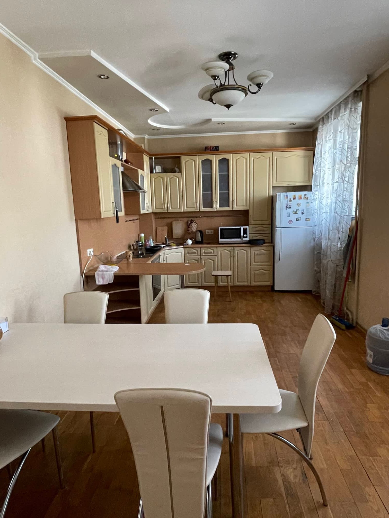 Продажа 4-комнатной квартиры 154 м², Староказацкая ул., 63