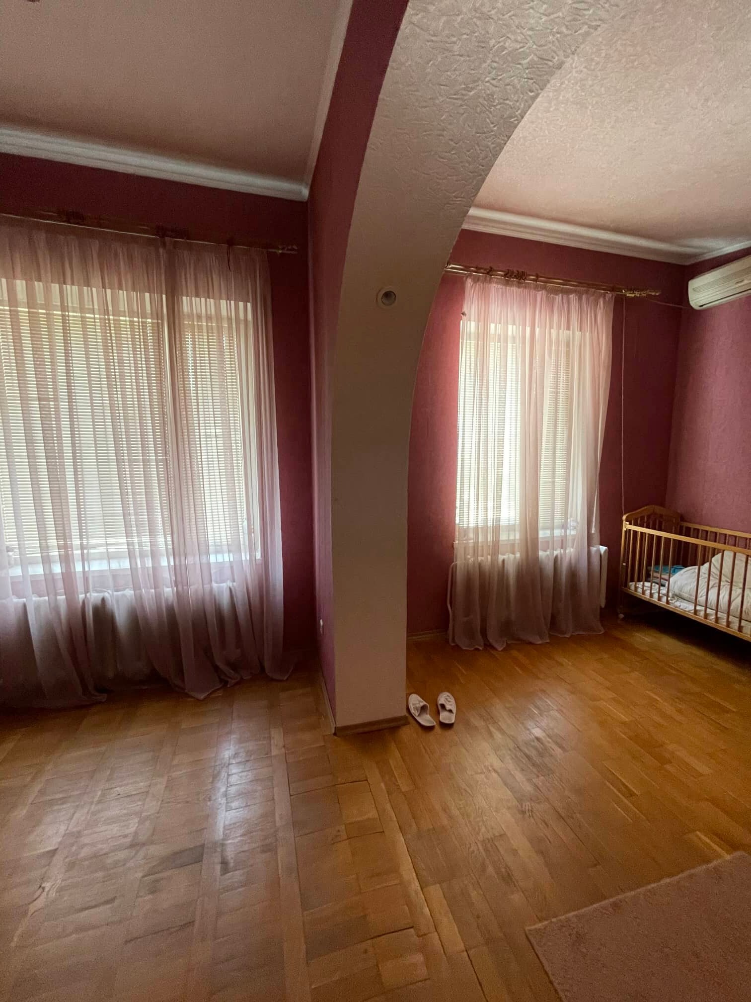 Продаж 4-кімнатної квартири 154 м², Старокозацька вул., 63