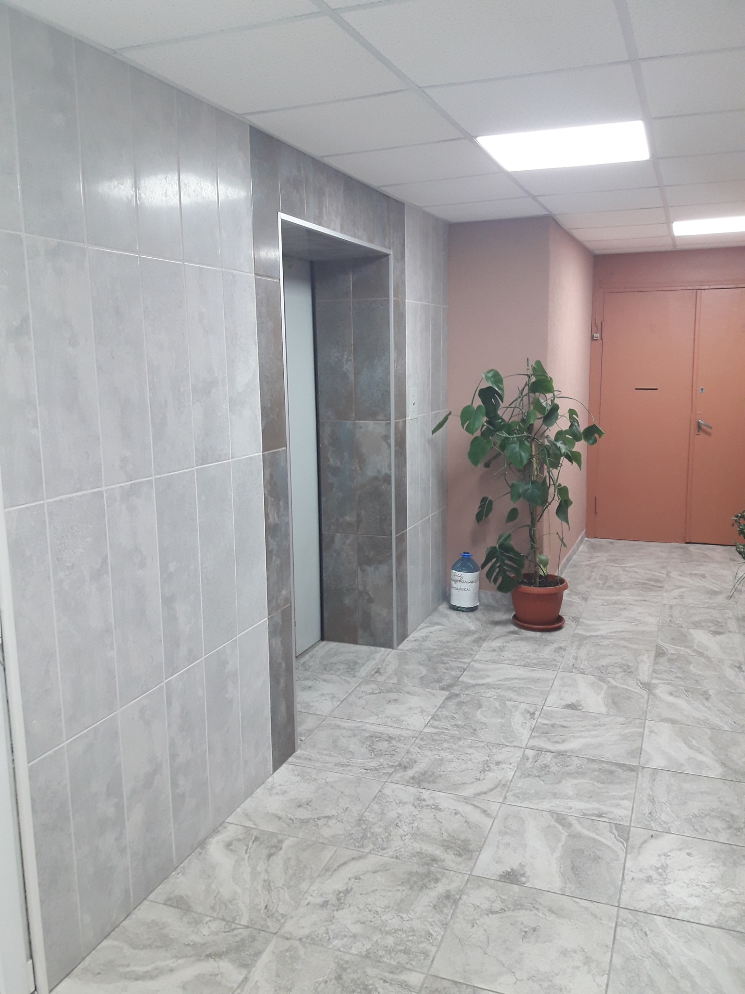 Продаж 1-кімнатної квартири 41 м², Героїв просп., 1Б