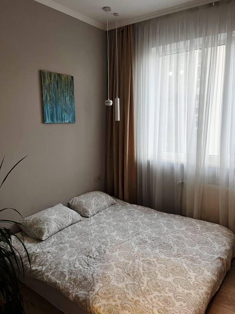 Продажа 2-комнатной квартиры 65 м², Массив Радужный ул.