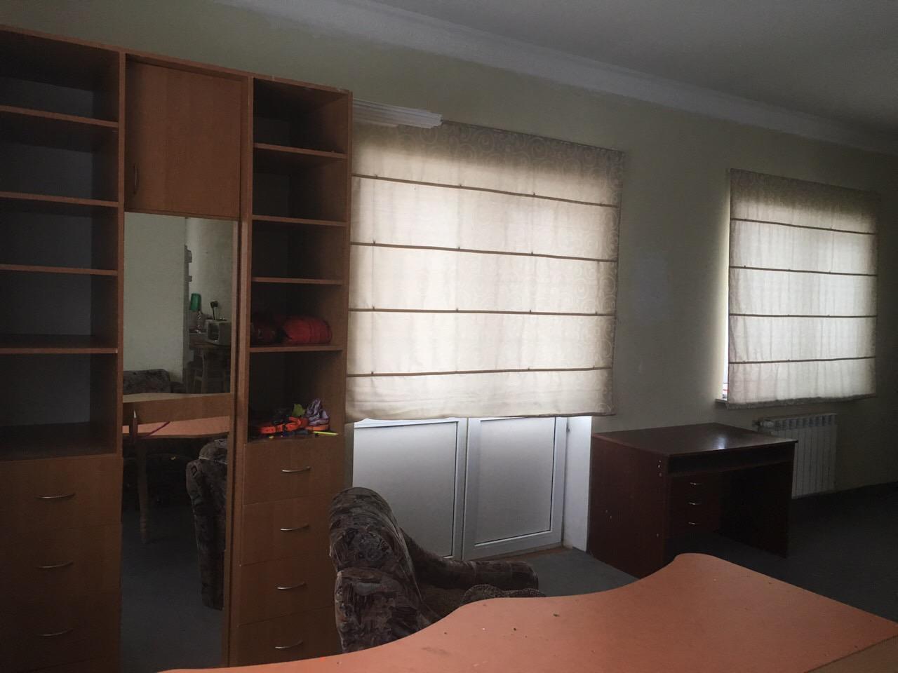Оренда будинку 200 м², Осокорська вул.