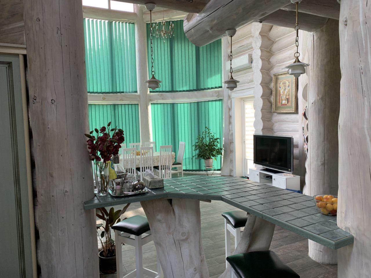 Продаж будинку 165 м²