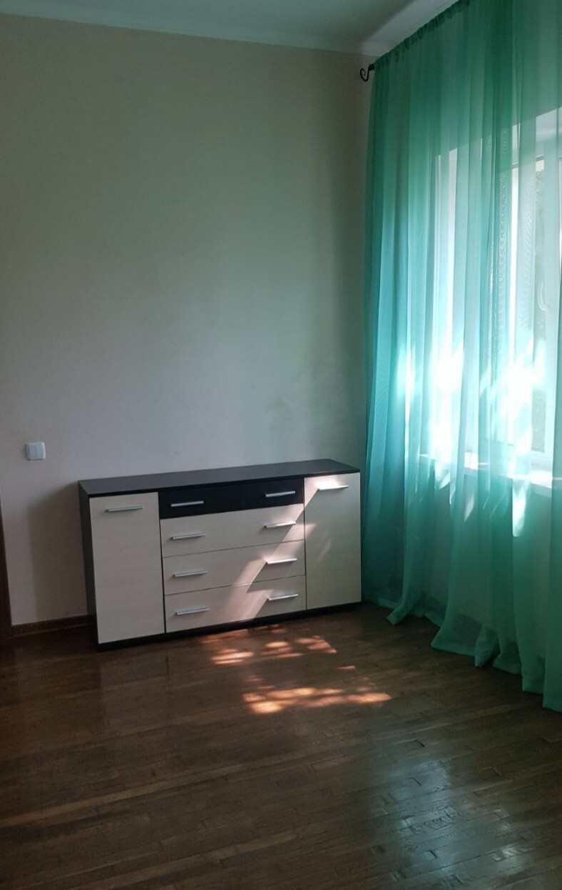 Оренда будинку 150 м², Центральна Садова вул.