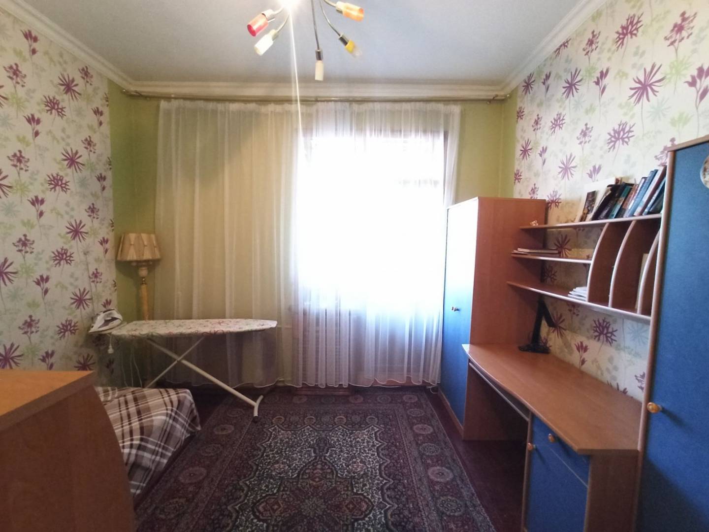 Продажа 3-комнатной квартиры 71 м², Школьный Аэродром ул.