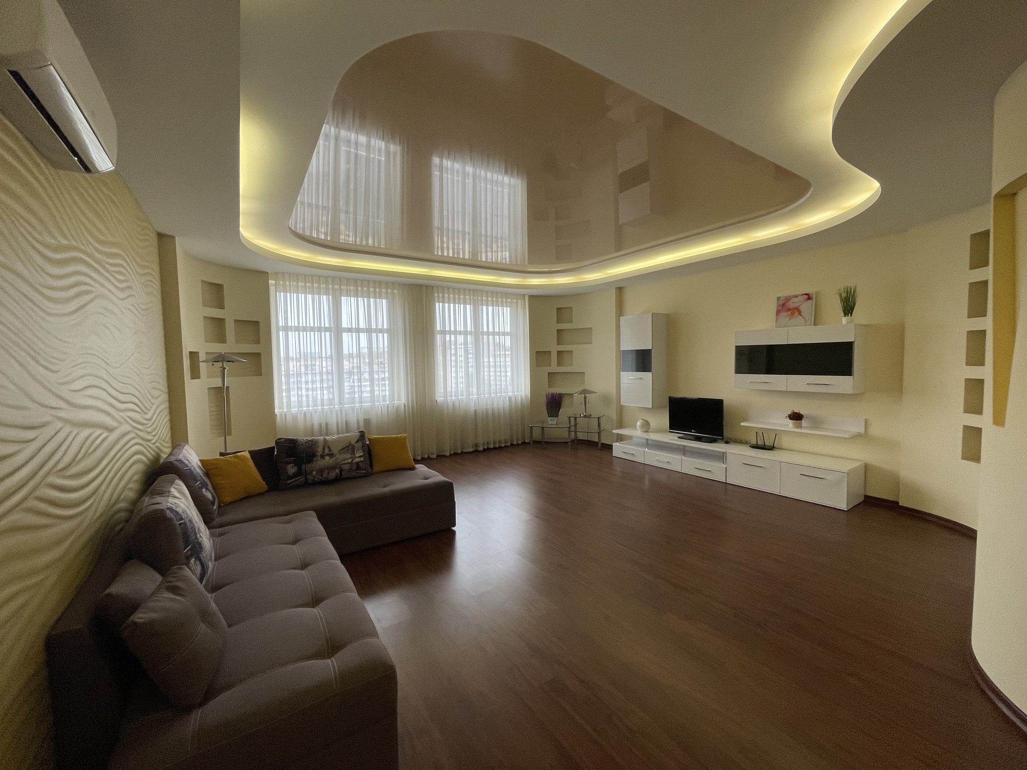 Аренда 3-комнатной квартиры 115 м², Евгения Коновальца ул., 32Б