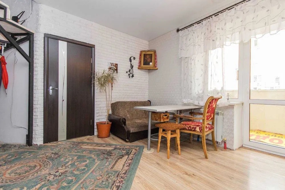Продаж 3-кімнатної квартири 79.5 м²