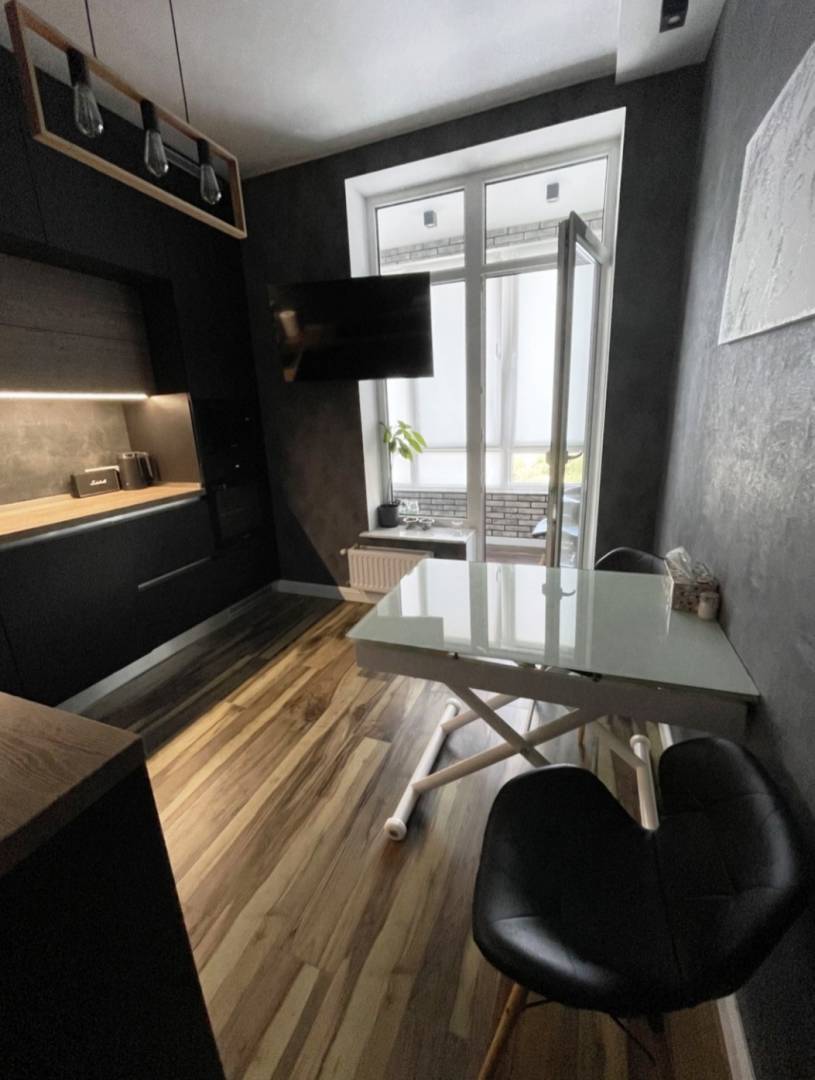 Продаж 1-кімнатної квартири 46 м², Толбухина вул.