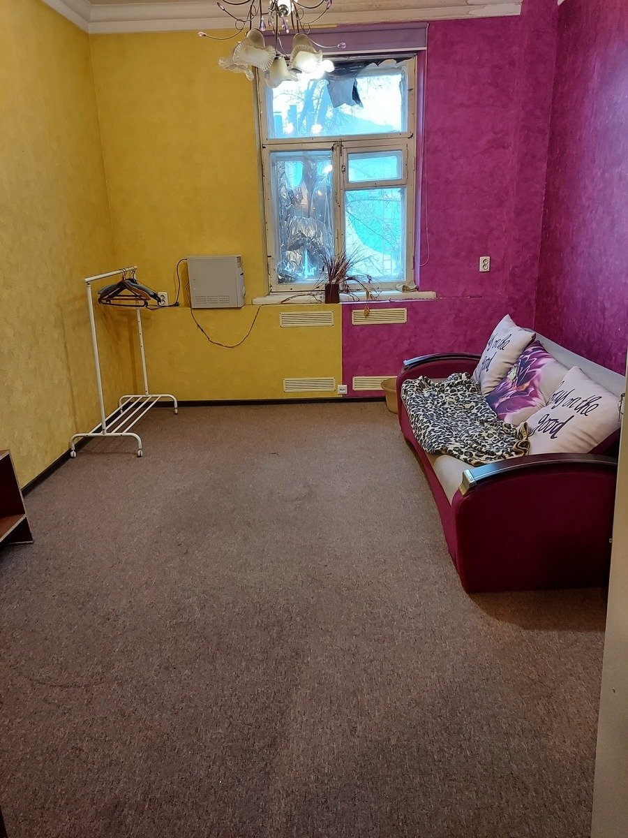 Продажа 4-комнатной квартиры 93 м², Короленко ул., 12