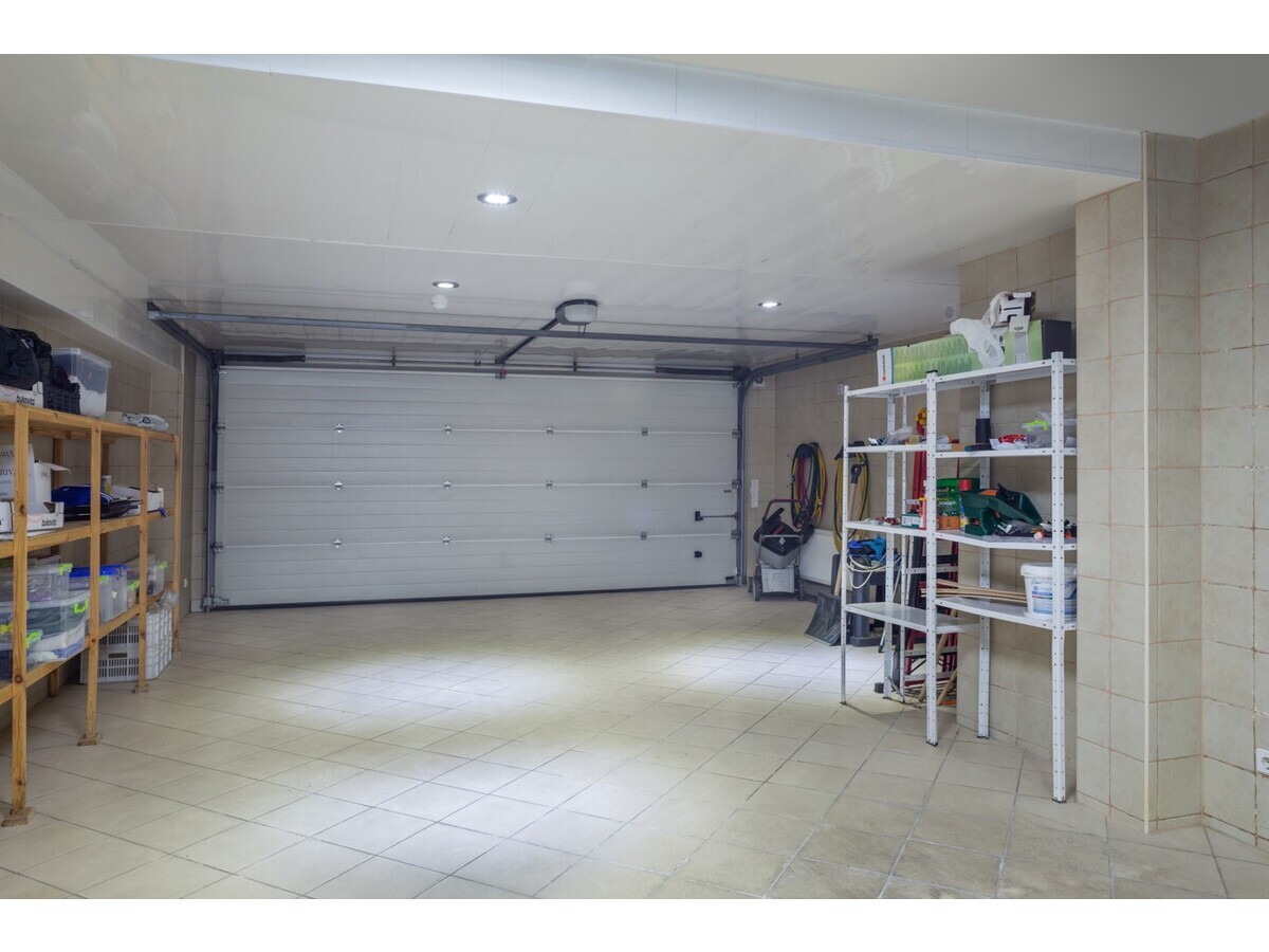 Оренда будинку 440 м², Крутогірна вул.