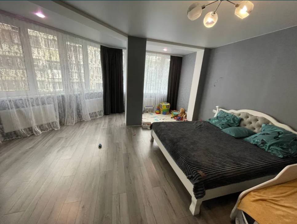 Продажа 2-комнатной квартиры 67 м², Кедровый пер.