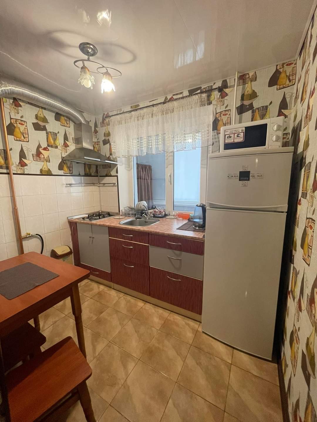 Оренда 2-кімнатної квартири 50 м², Будівельників вул., 12