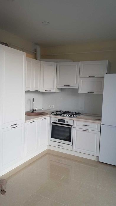 Оренда 1-кімнатної квартири 51 м², Центральна вул., 21