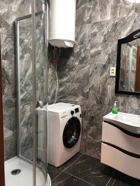 Аренда 3-комнатной квартиры 128 м², Евгения Коновальца ул., 34А