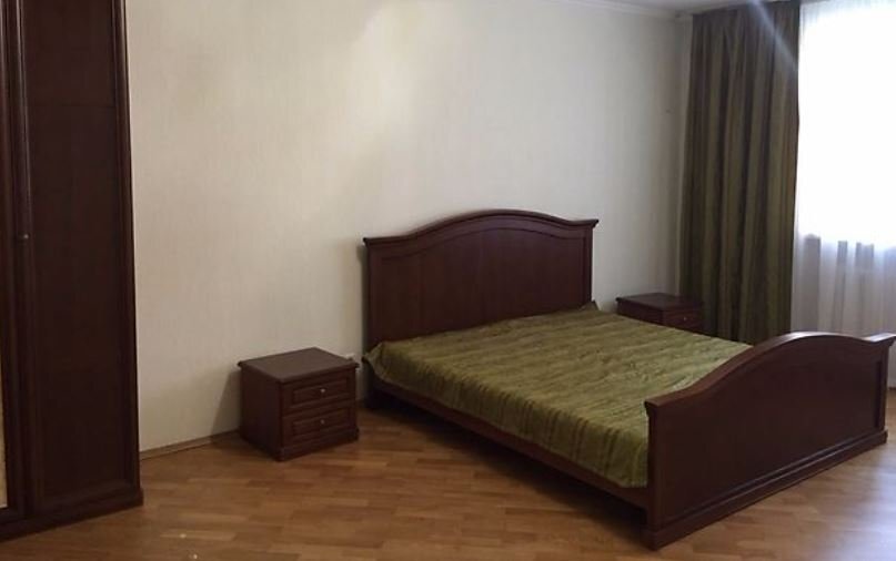 Аренда 3-комнатной квартиры 132 м², Кадетский Гай ул., 3