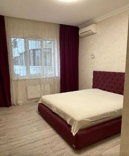 Оренда 2-кімнатної квартири 128 м², Михайла Драгомирова вул., 2А