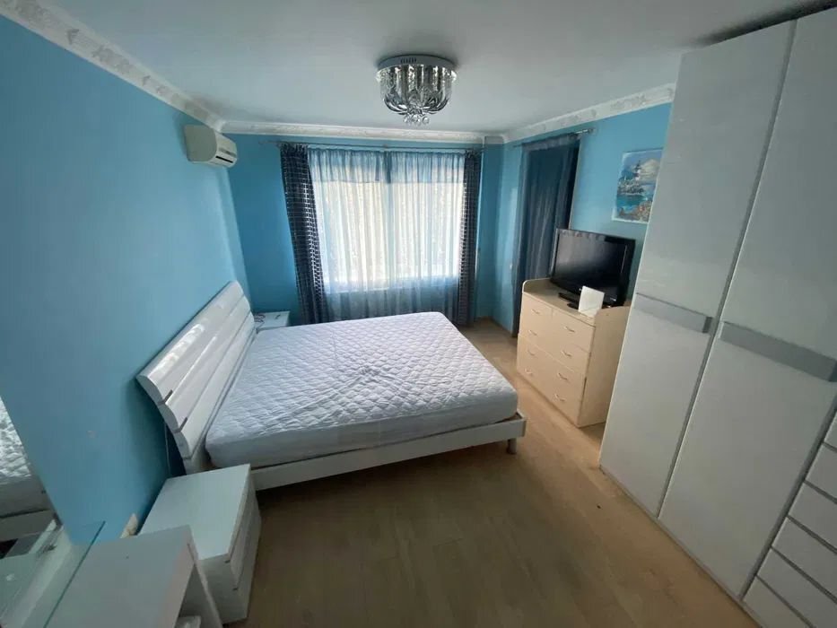 Оренда 3-кімнатної квартири 80 м², Олени Теліги вул., 41