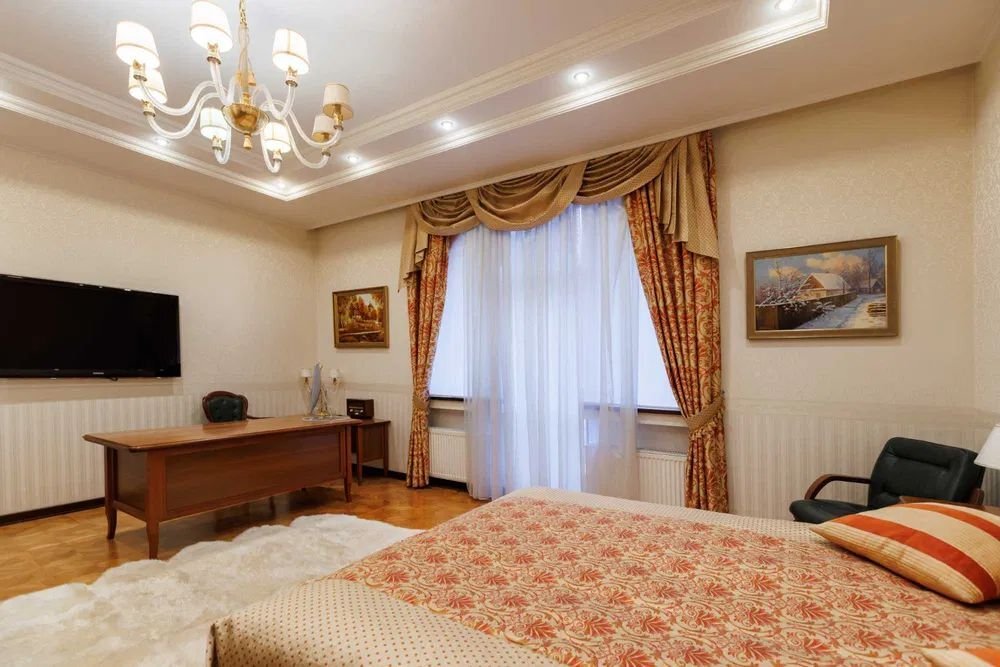 Оренда 5-кімнатної квартири 378 м², Протасів Яр вул., 8 К5
