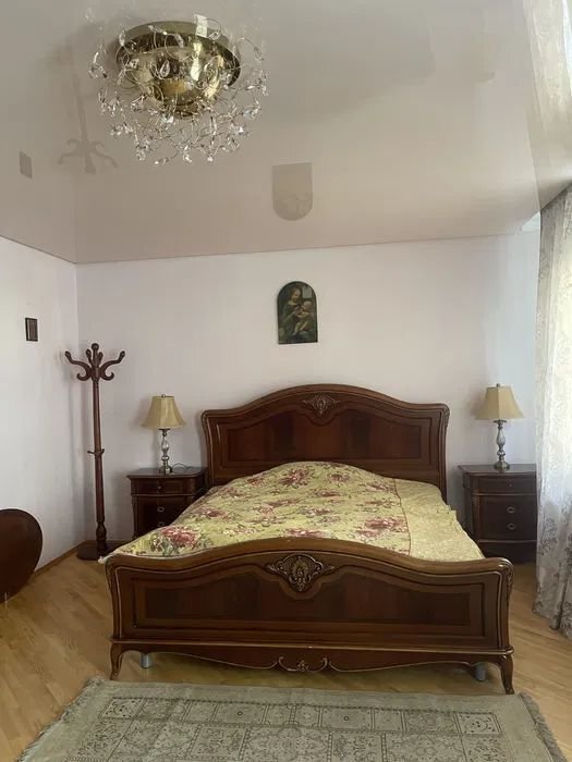 Аренда 2-комнатной квартиры 100 м², Урловская ул., 5