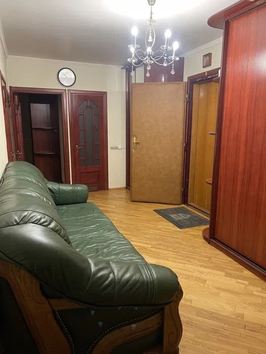 Аренда 2-комнатной квартиры 100 м², Урловская ул., 5