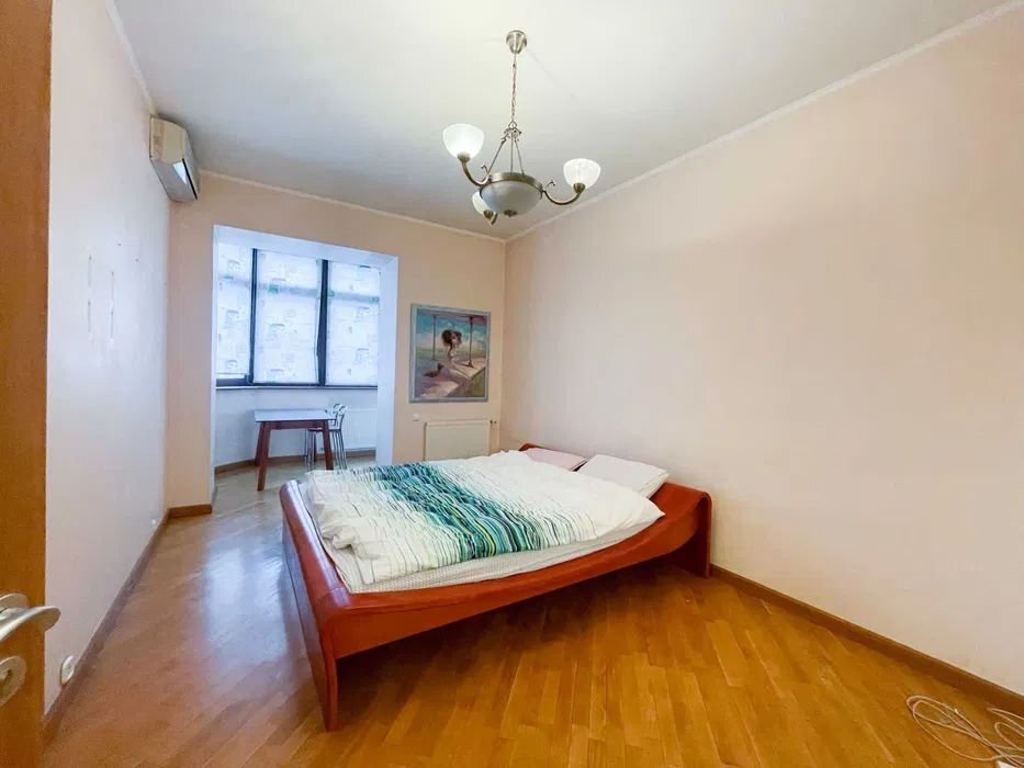 Аренда 3-комнатной квартиры 130 м², Павловская ул., 18