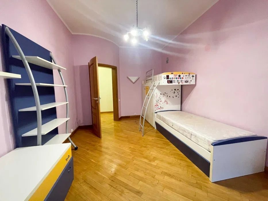 Аренда 3-комнатной квартиры 130 м², Павловская ул., 18