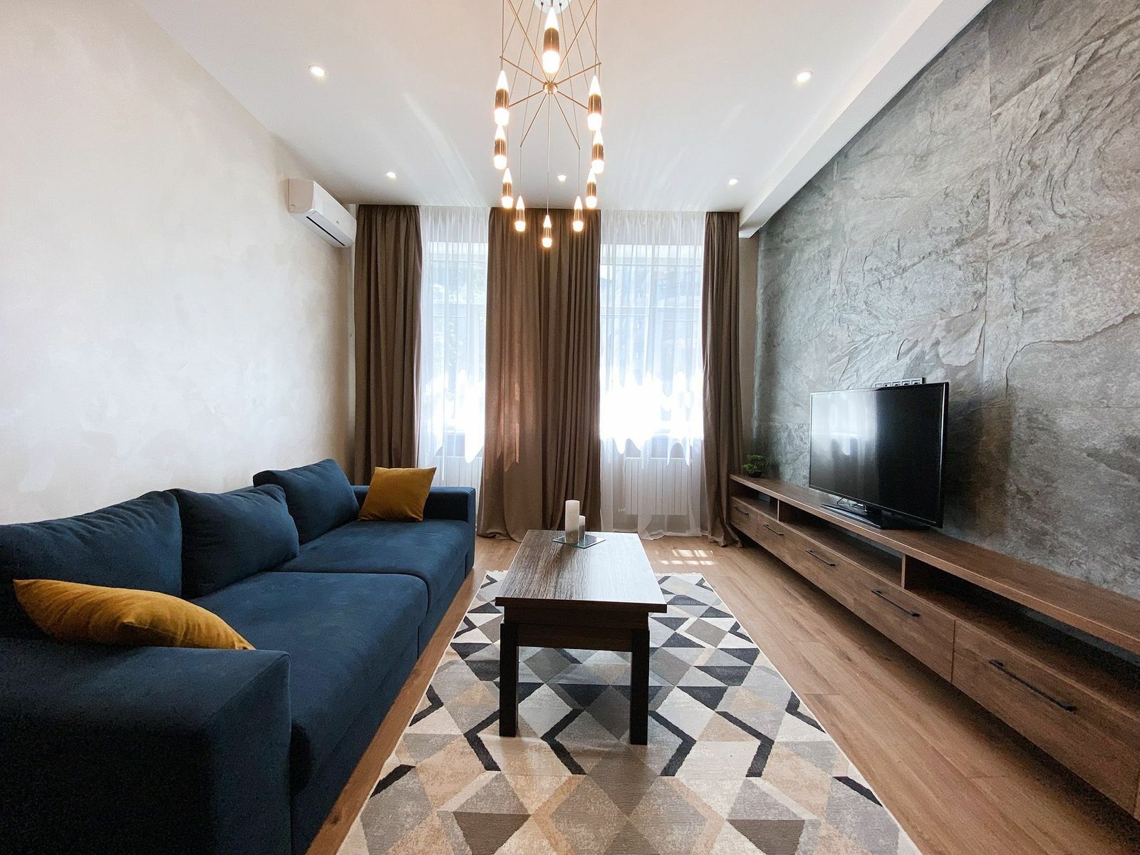 Аренда 3-комнатной квартиры 75 м², Пирогова ул., 2