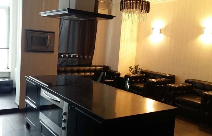 Аренда 2-комнатной квартиры 140 м², Днепровская наб., 26Д