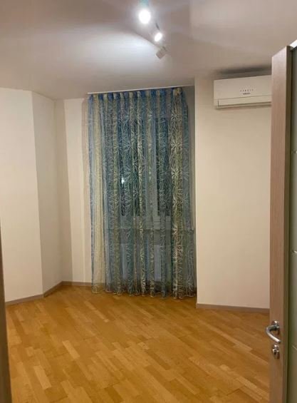 Аренда 4-комнатной квартиры 168 м², Раисы Окипной ул., 8
